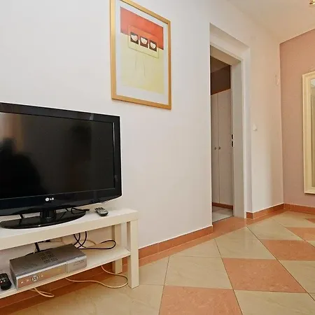 Apartment Anita 3 *